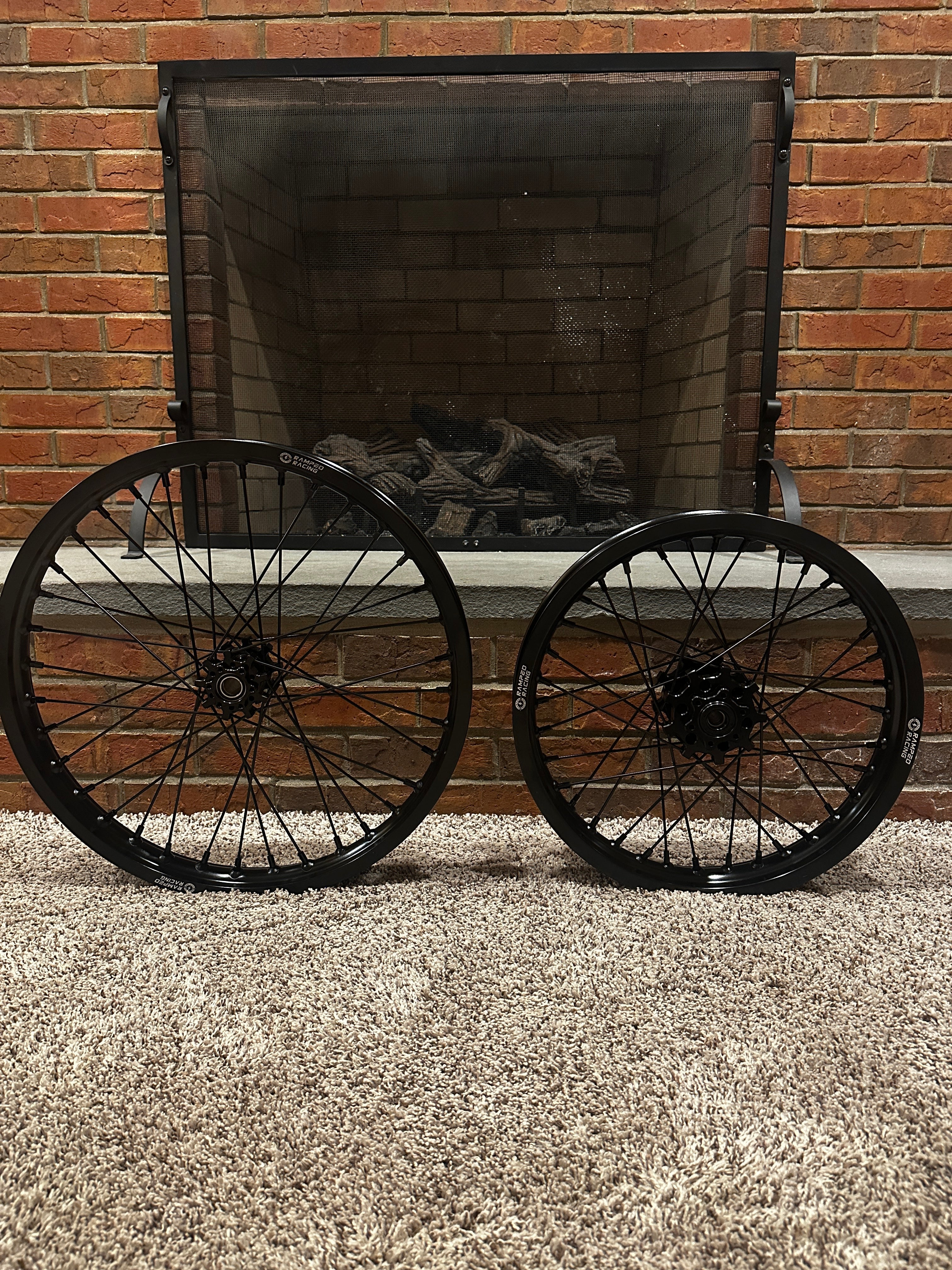 16/19 Wheel Set for Vetra Blazer / Arctic Leopard XE Pro and XE Pro s (No Tires)